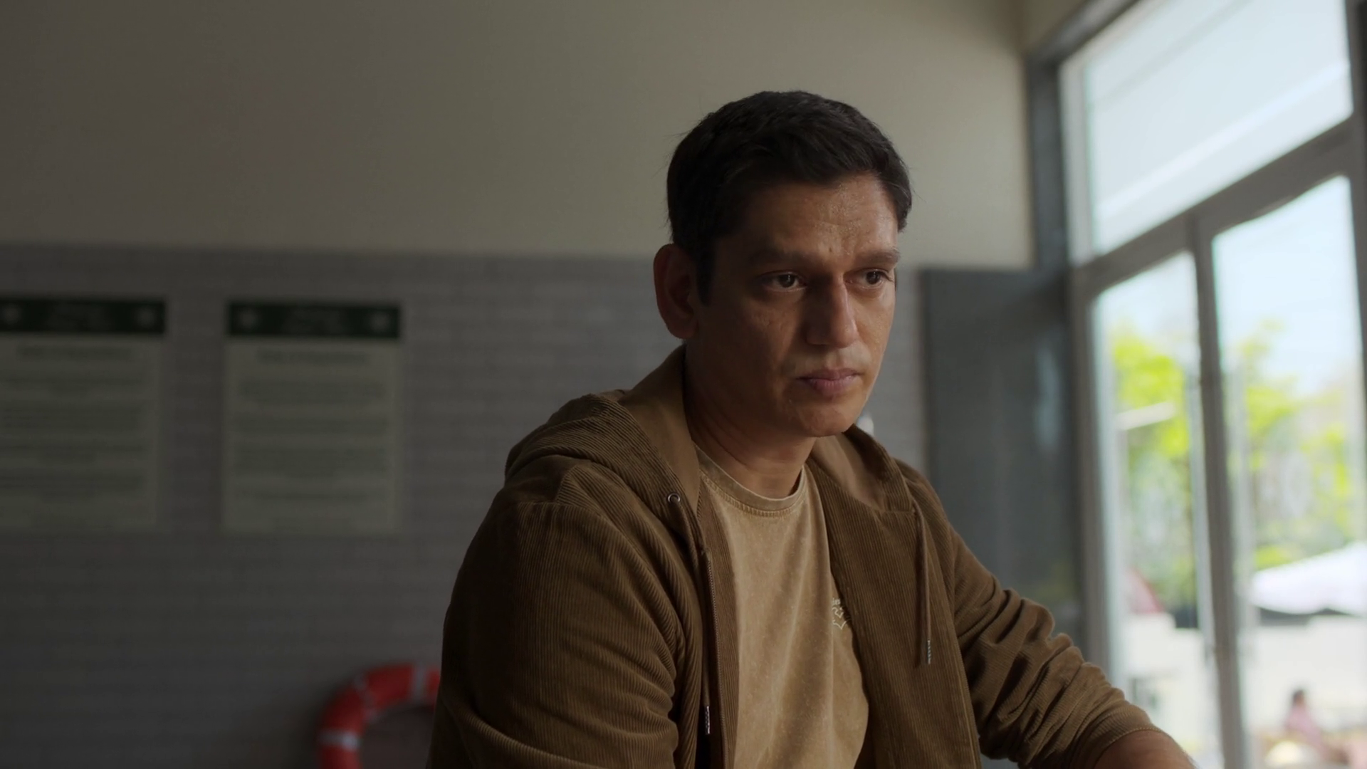 Murder Mubarak 2024 Hindi Movie Download HDRip || 300Mb || 720p || 1080p
