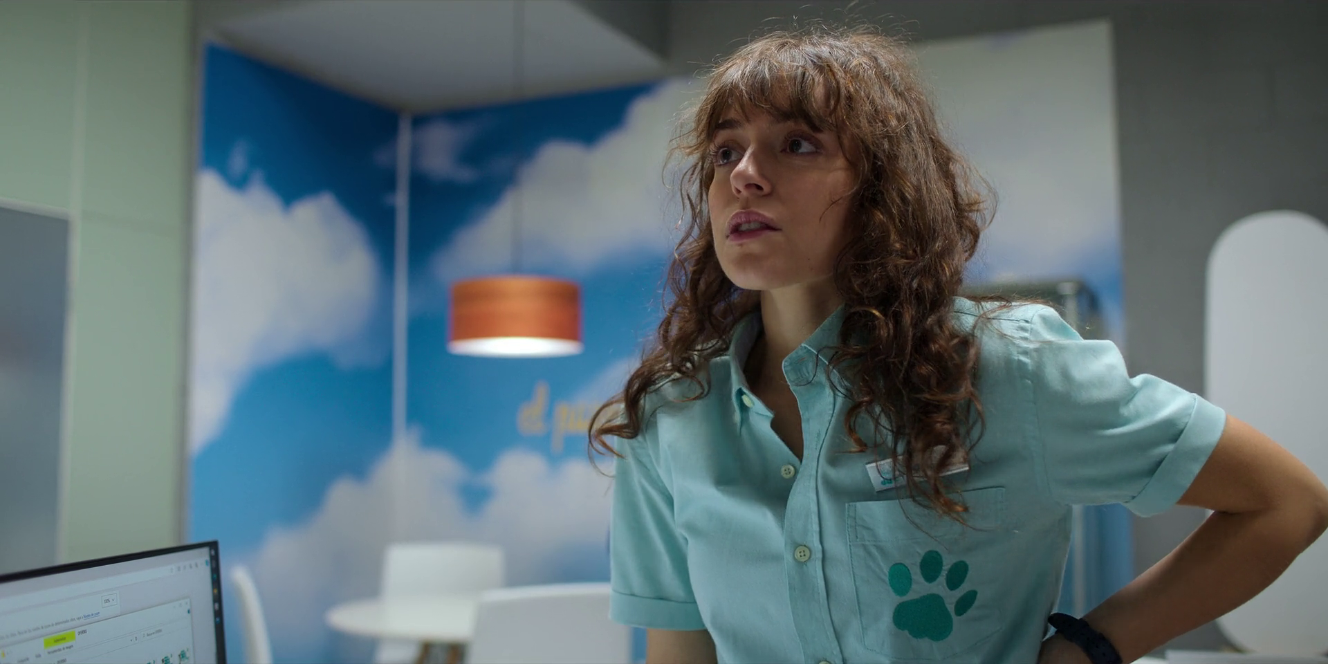 Old Dog, New Tricks (Season 1) WEB Series HDRip Dual Audio || 720p || 1080p
