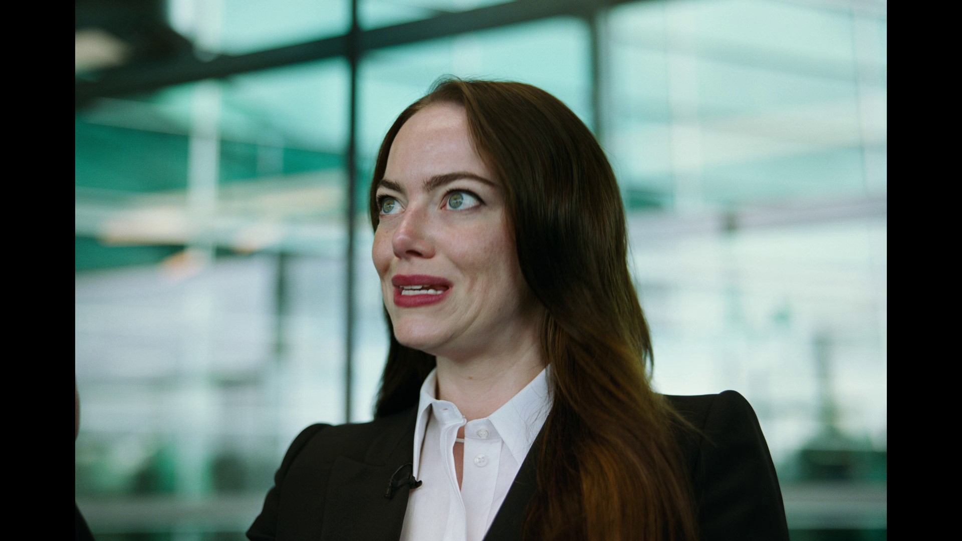 Bugonia 2025 Dual Audio HDRip || 300Mb || 720p || 1080p || 2160p