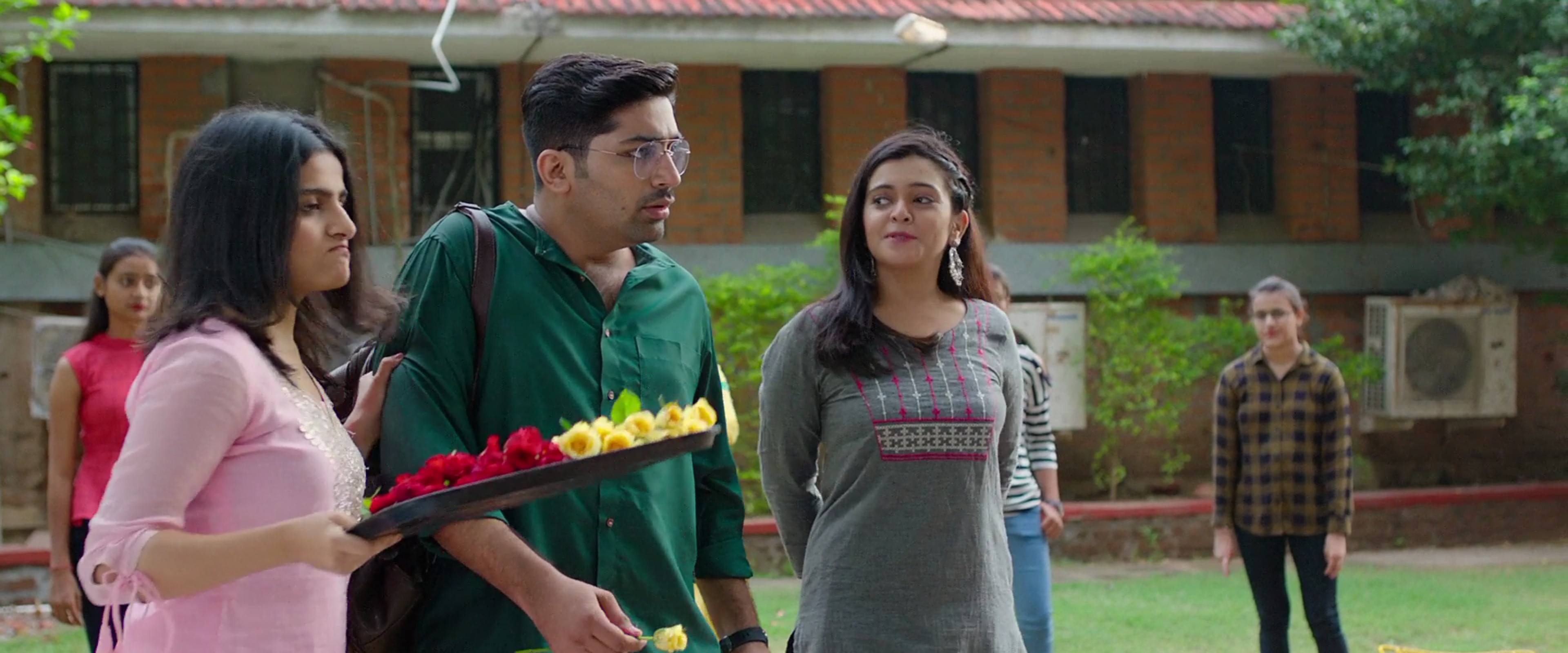 Vicki Ki Baraat 2022 Hindi Movie Download HDRip || 300Mb || 720p || 1080p