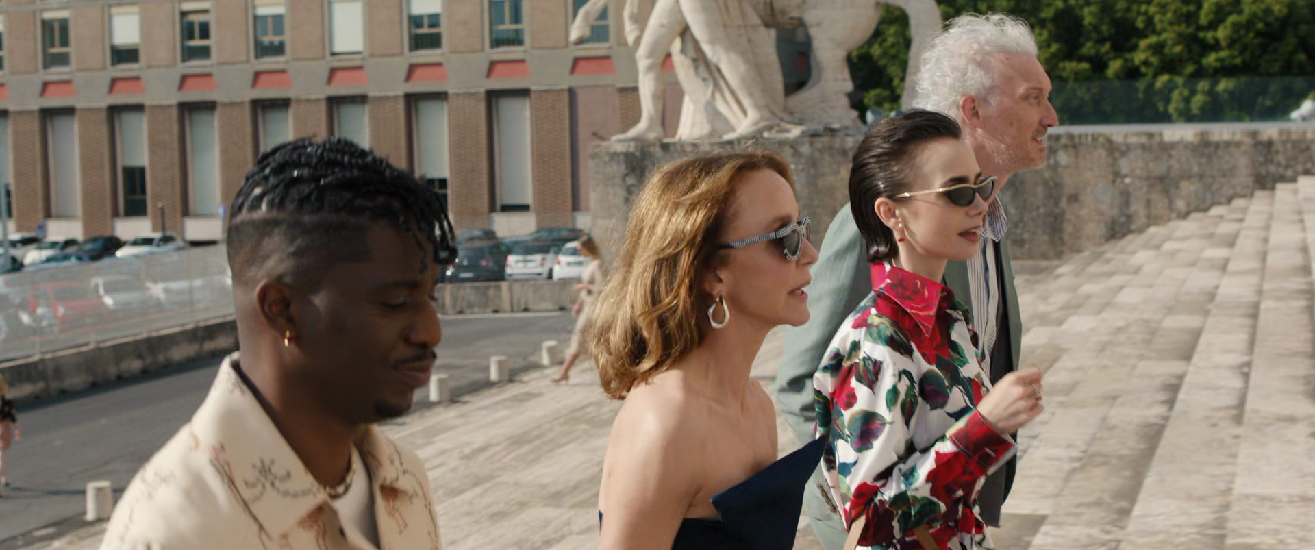 Emily in Paris (Season 5) WEB Series HDRip Dual Audio || 1080p