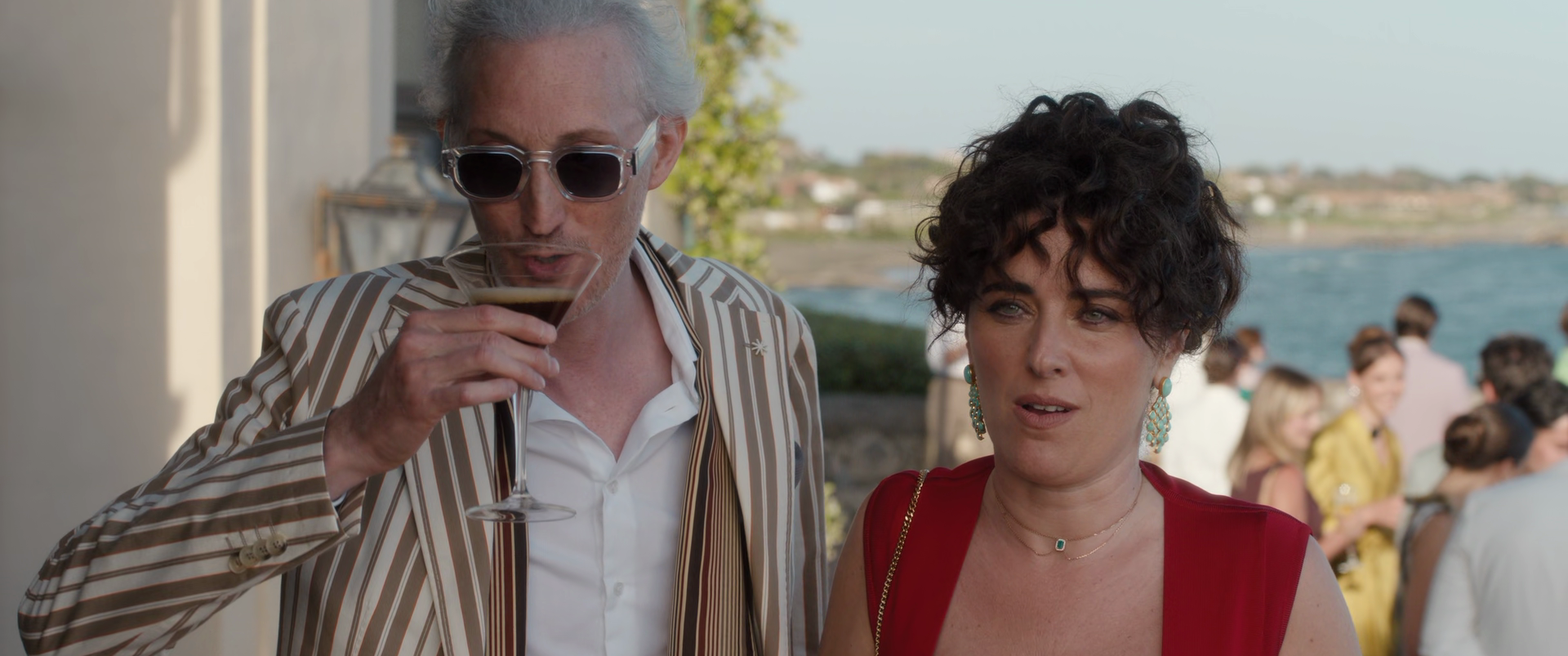 Emily in Paris (Season 5) WEB Series HDRip Dual Audio || 1080p