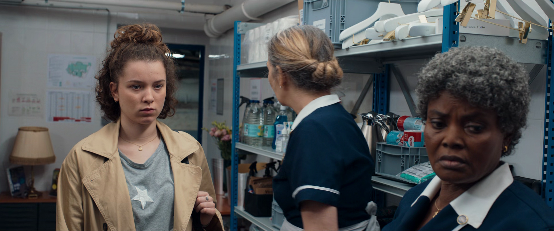 Striking the Palace 2024 Dual Audio HDRip || 300Mb || 720p || 1080p