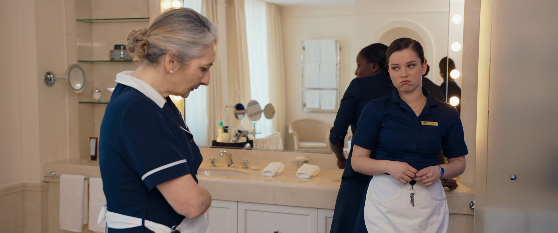 Striking the Palace 2024 Dual Audio HDRip || 300Mb || 720p || 1080p