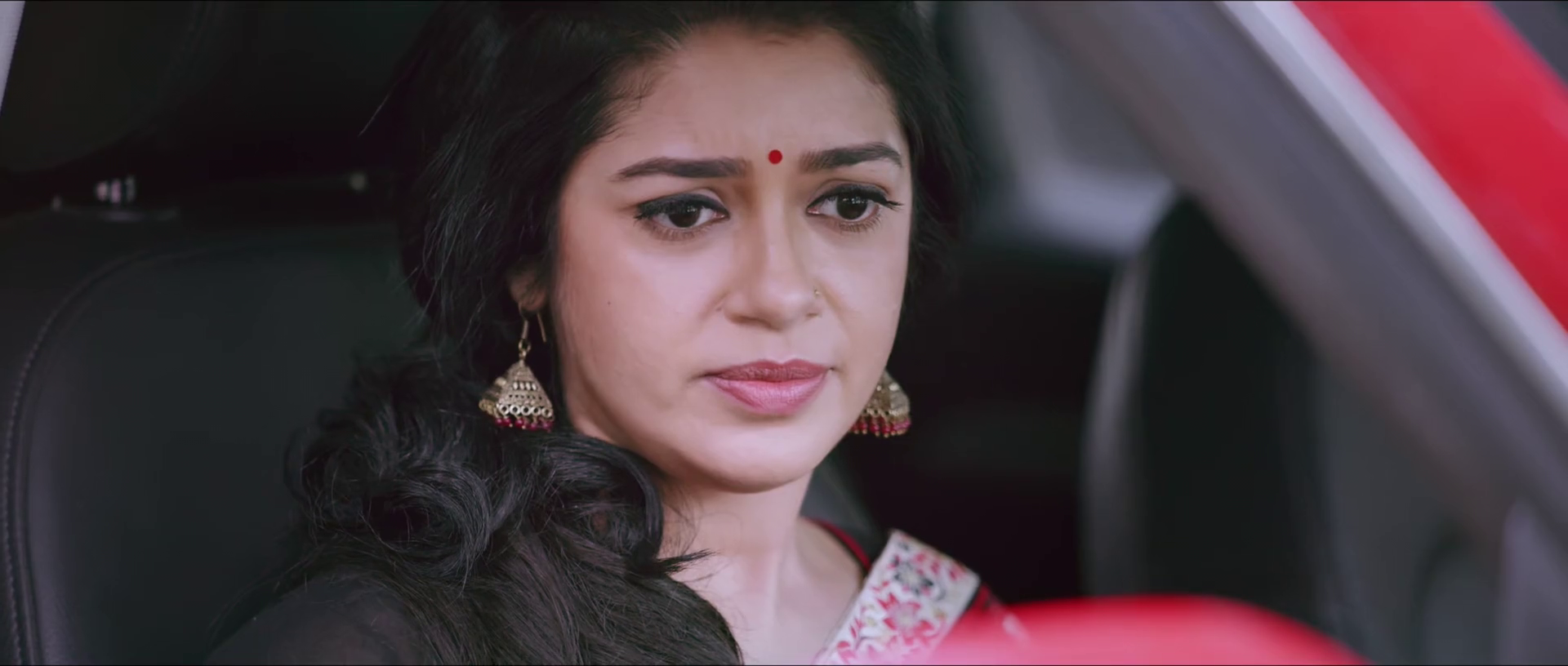 Iravukku Aayiram Kangal 2018 Hindi Dubbed Movie Download HDRip || 300Mb || 720p || 1080p