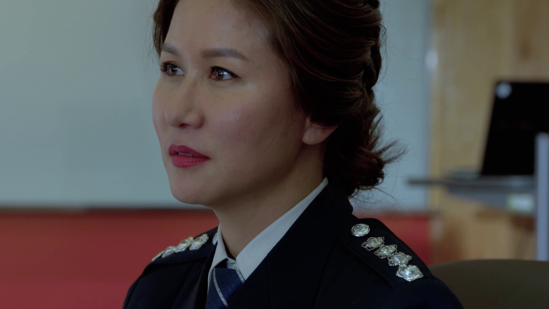 Intern Detective 2019 Dual Audio HDRip || 300Mb || 720p || 1080p