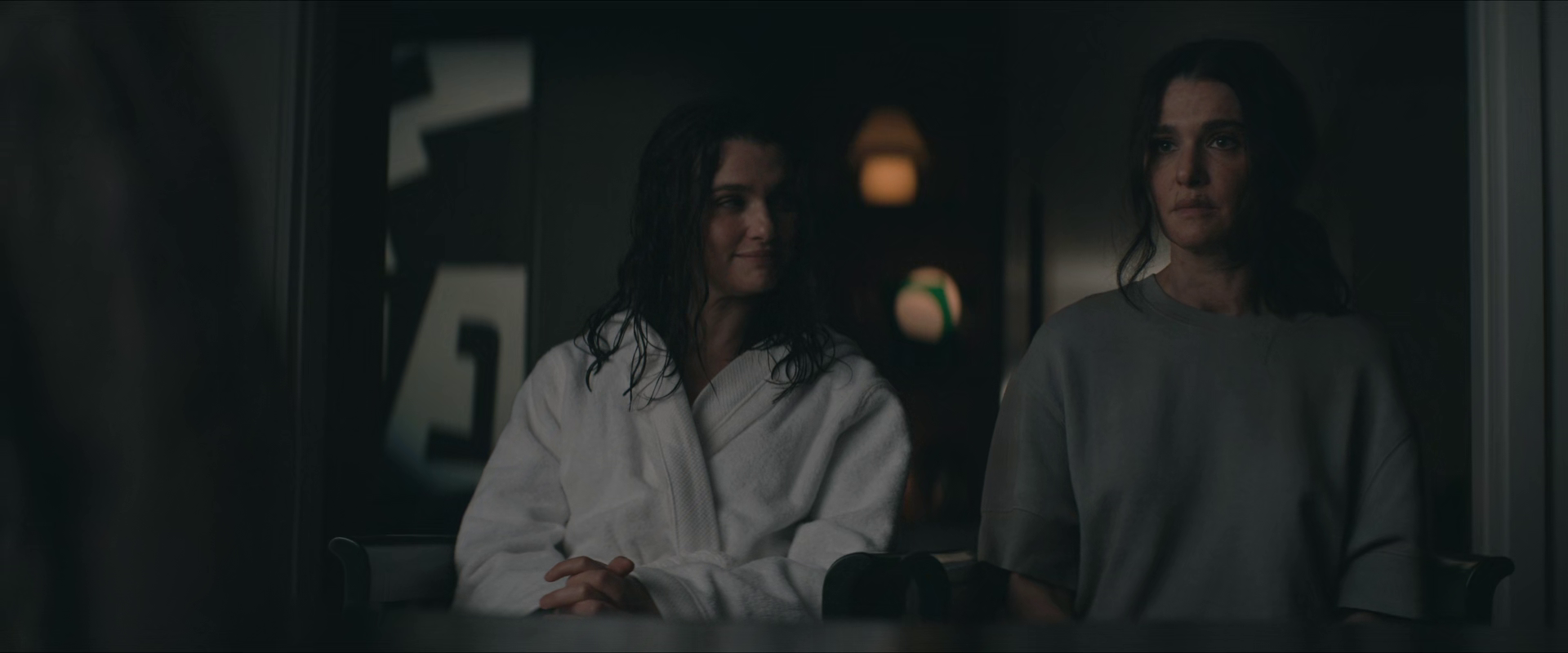 Dead Ringers (Season 1) WEB Series HDRip Dual Audio || 200Mb || 720p || 1080p