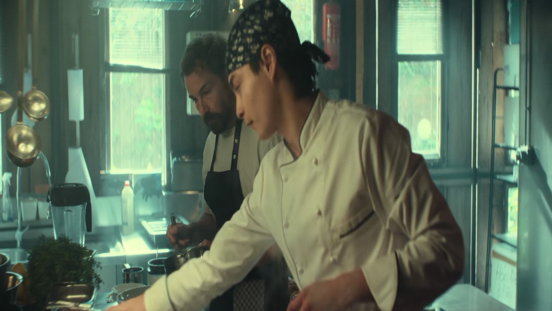 Unfamiliar (Season 1) WEB Series HDRip Dual Audio || 1080p