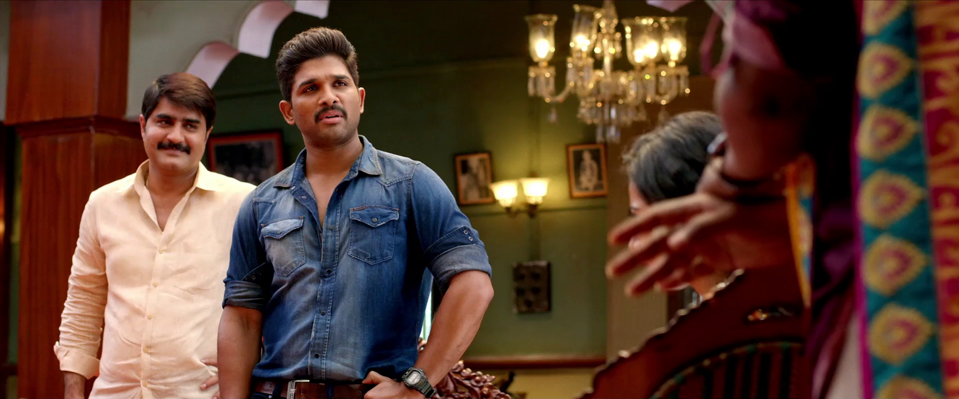 Sarrainodu 2016 Hindi Dubbed Movie Download HDRip || 300Mb || 720p || 1080p