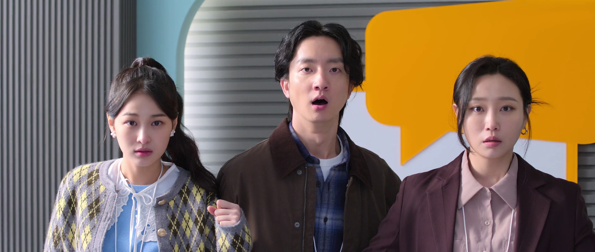 Boyfriend on Demand (Season 1) WEB Series HDRip Dual Audio || 100Mb || 720p || 1080p