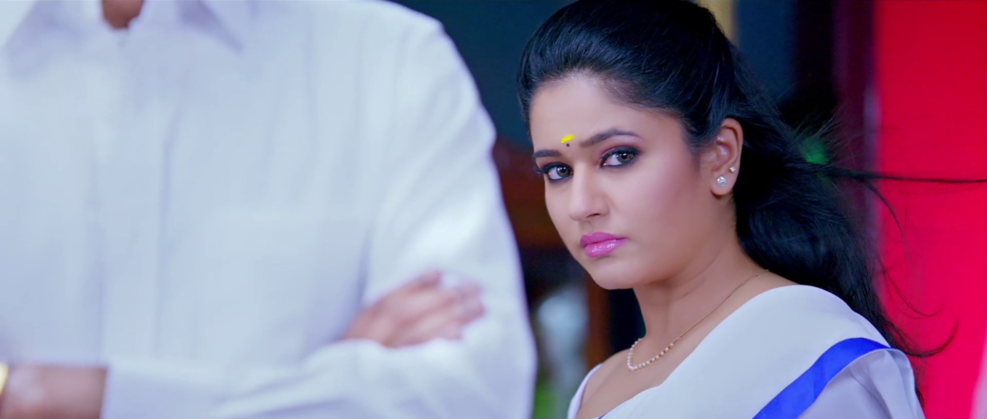 Aranmanai 2 2016 Hindi Dubbed Movie Download HDRip || 300Mb || 720p || 1080p