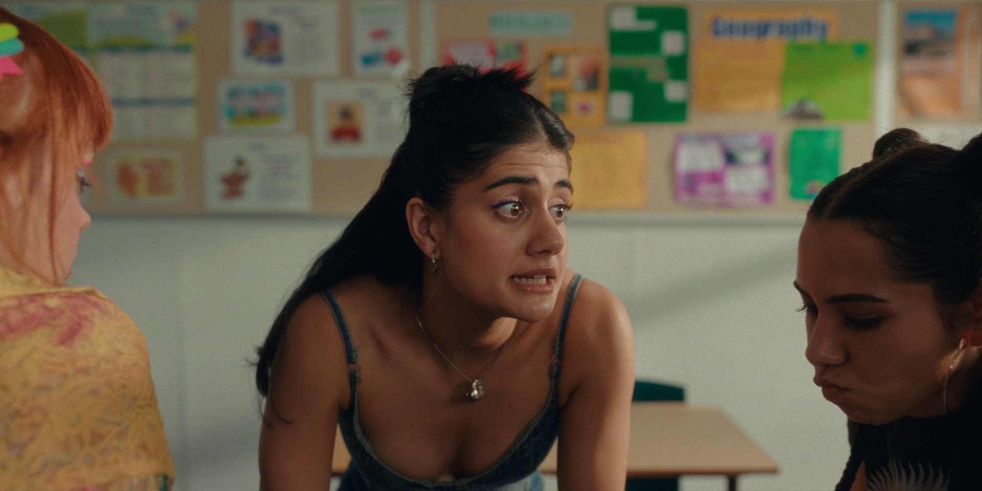 Heartbreak High (Season 3) WEB Series HDRip Dual Audio || 100Mb || 720p || 1080p