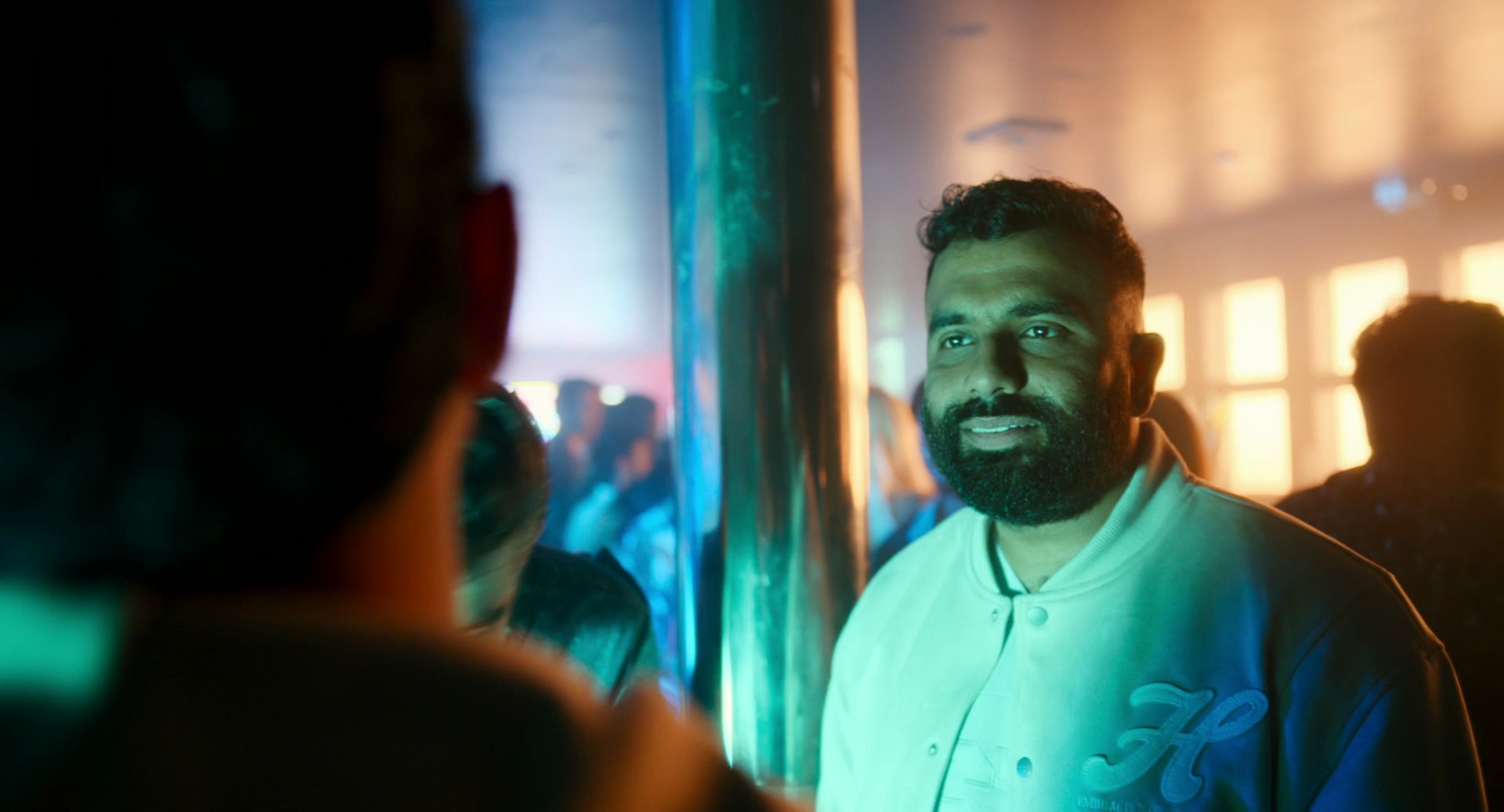 Bait (Season 1) WEB Series HDRip Dual Audio || 100Mb || 720p || 1080p