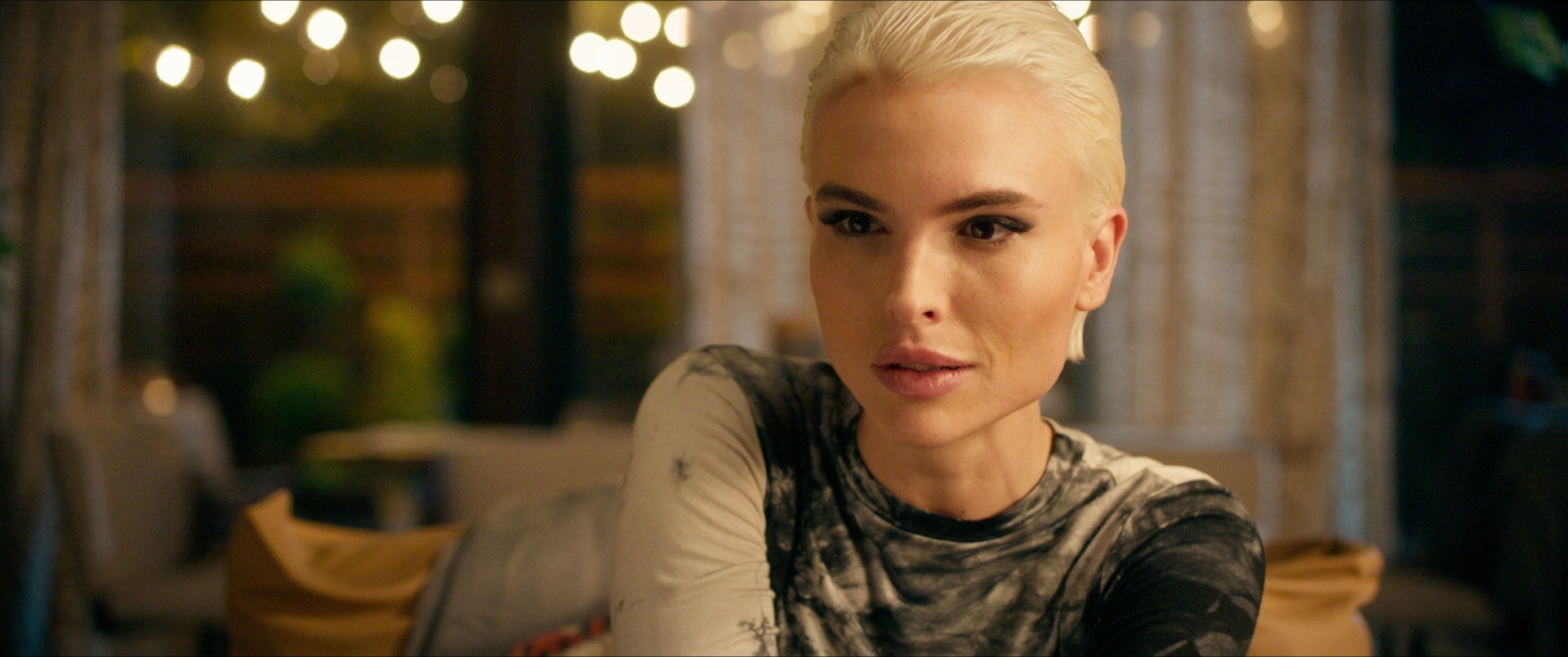 Risque 2025 Dual Audio HDRip || 300Mb || 720p || 1080p || 2160p