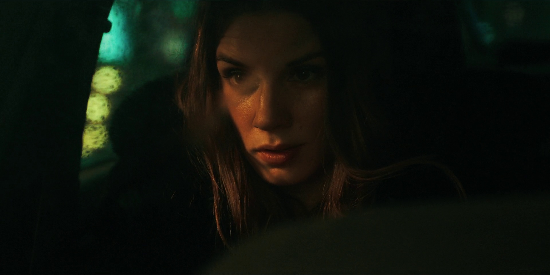 Crooks (Season 2) WEB Series HDRip Dual Audio || 100Mb || 720p || 1080p