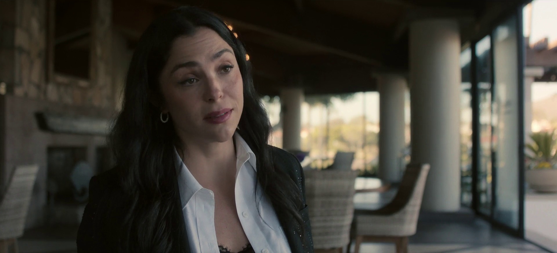 Santita (Season 1) WEB Series HDRip Dual Audio || 100Mb || 720p || 1080p