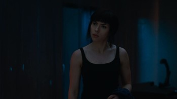 Ghost.In.The.Shell.2017.720p.BluRay.DesireMovies.MY.mkv_snapshot_00.37.02.428